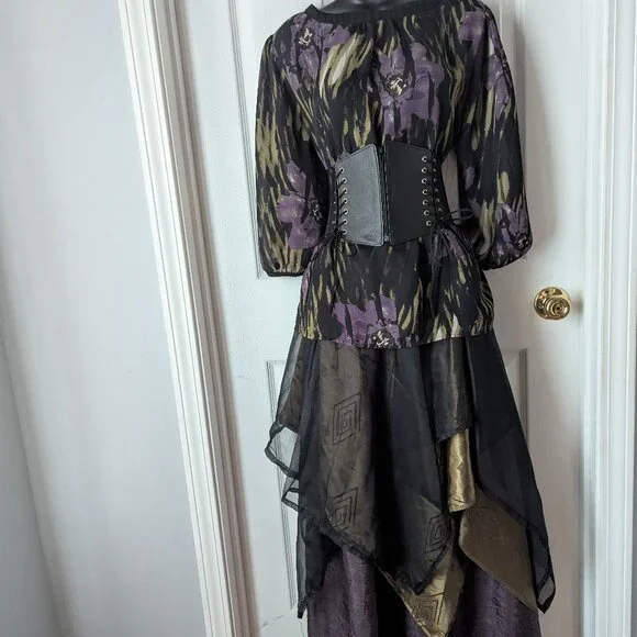 purple and green renaissance dress Renaissance Fairy Costume Set for Enchanting Dress-Up Adventures – retrorobe main image 1